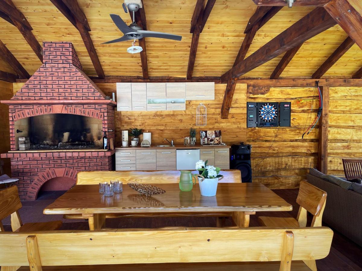 Nina Holiday Home With A Heated Pool Brusane Exterior foto