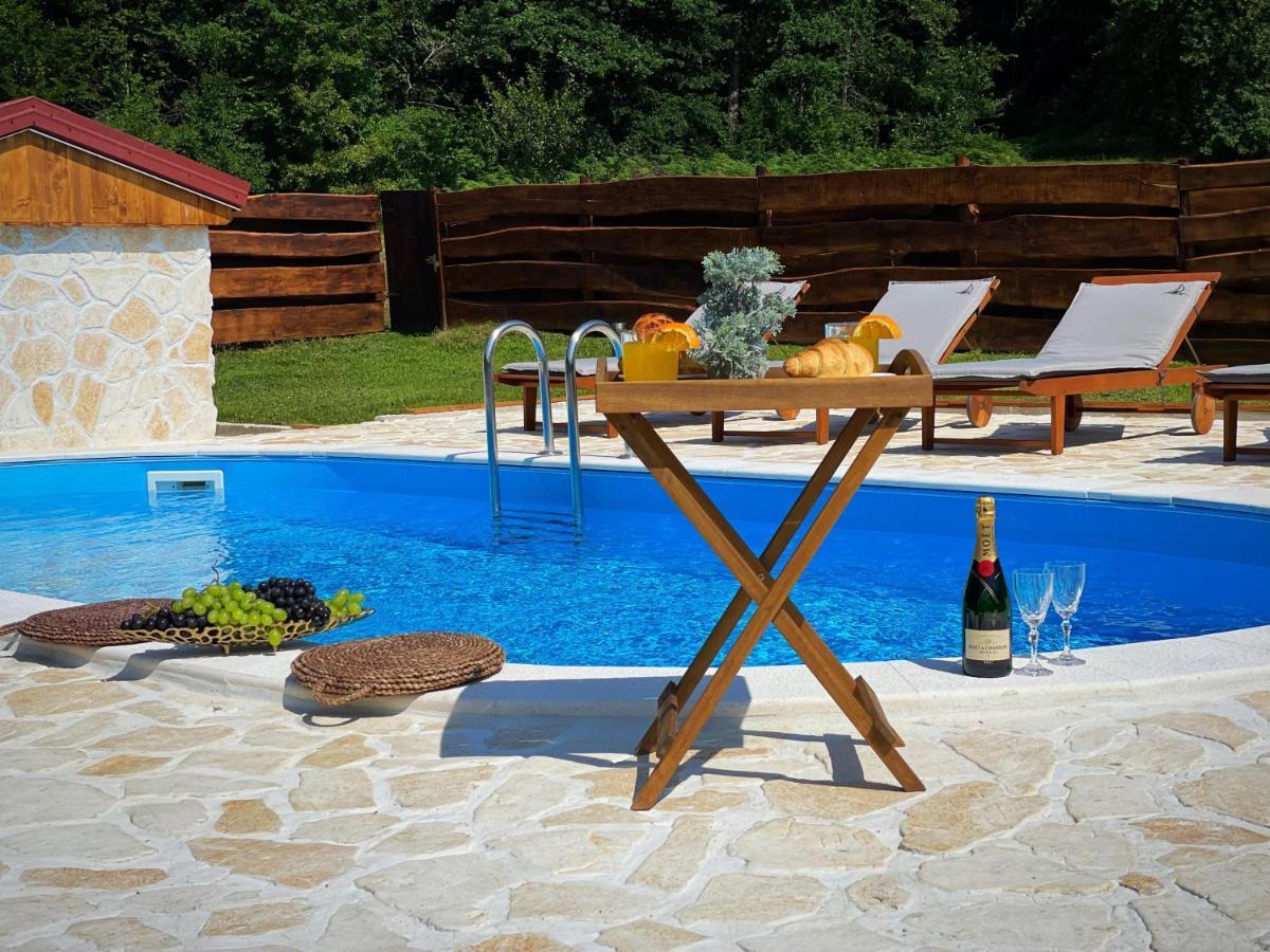 Nina Holiday Home With A Heated Pool Brusane Exterior foto